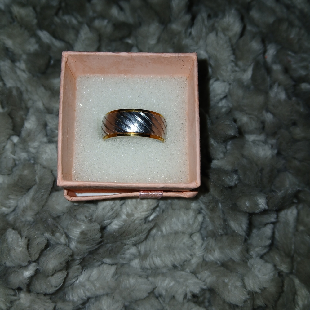 Two-Tone Stainless And Brass Band